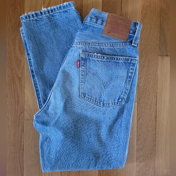 Levi's Premium 501 crop NWOT - Picture 4 of 8